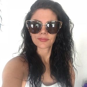 Quay tortious fun cat eye sunglasses